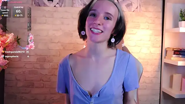 Snapshot of Violet_Veliya chatting on March 2025 04:43:02 PM Violet Veliya online show from March 2025 04:43:02 PM