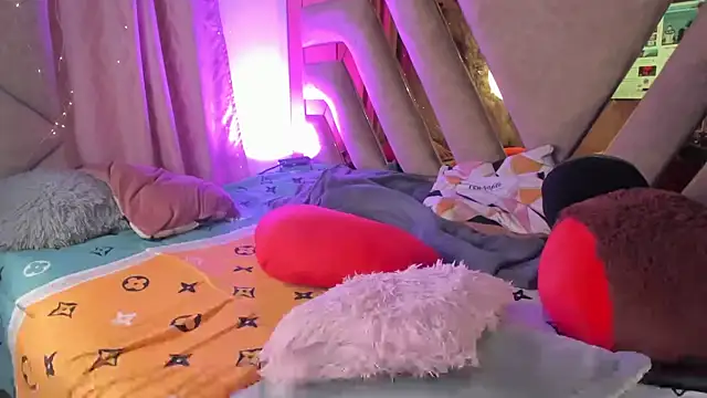 naatashamendozaa online show from March 2025 06:46:02 AM