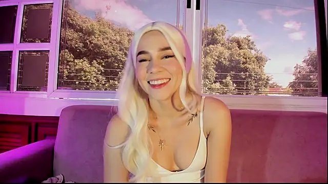 Lezy  online show from September 2025 07:35:02 PM