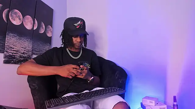 BRYXXXON1 online show from September 2025 03:11:01 PM