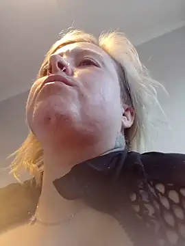 Snapshot of mollymay69 chatting on December 2025 04:51:02 AM mollymay69 online show from December 2025 04:51:02 AM