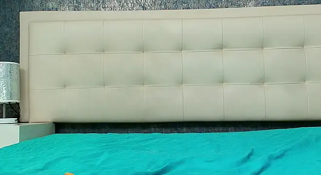 Cloeandtyfanny online show from April 2026 07:40:02 PM