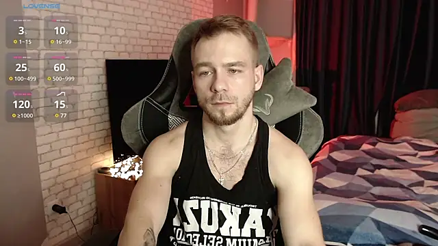 Snapshot of LeoPaulini chatting on March 2025 04:33:02 PM LeoPaulini online show from March 2025 04:33:02 PM