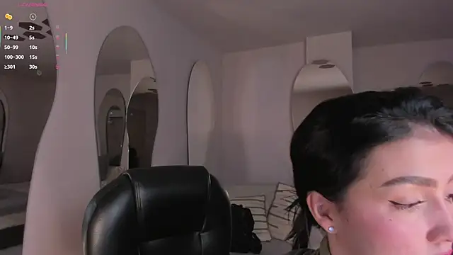 Snapshot of PaulinaSantos_ chatting on September 2025 07:35:01 PM PaulinaSantos  online show from September 2025 07:35:01 PM