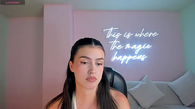 Snapshot of PaulinaSantos_ chatting on September 2025 07:28:02 PM PaulinaSantos  online show from September 2025 07:28:02 PM