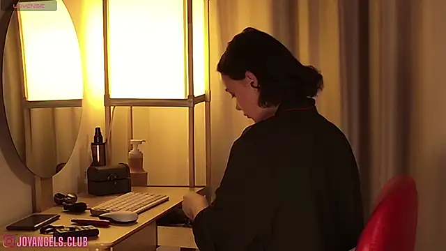 SophieCharm online show from April 2026 04:51:01 AM