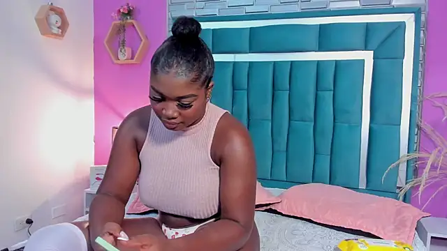 LORENSCOLLINS online show from January 2025 02:00:01 PM