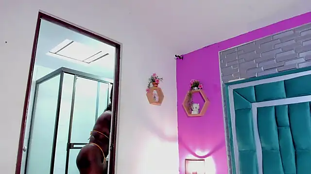 Snapshot of LORENSCOLLINS chatting on December 2025 07:54:02 PM LORENSCOLLINS online show from December 2025 07:54:02 PM