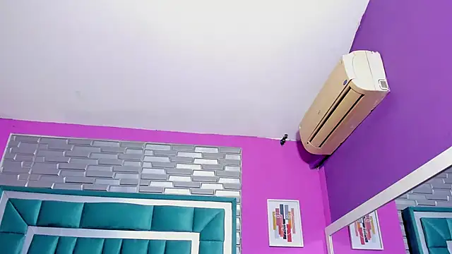 Snapshot of LORENSCOLLINS chatting on February 2026 01:45:01 PM LORENSCOLLINS online show from February 2026 01:45:01 PM