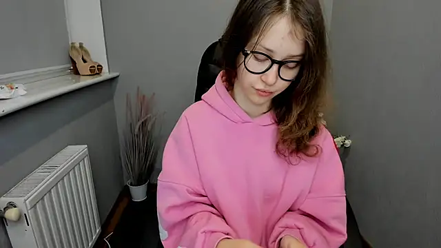 AfinaCutie online show from January 2025 01:35:01 PM