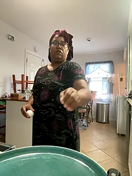 Snapshot of ebonyred chatting on October 2025 01:29:01 PM ebonyred online show from October 2025 01:29:01 PM