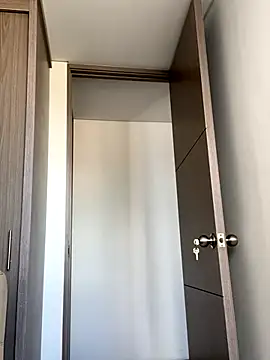 Snapshot of MelissaWaltton chatting on November 2025 07:13:02 PM MelissaWaltton online show from November 2025 07:13:02 PM