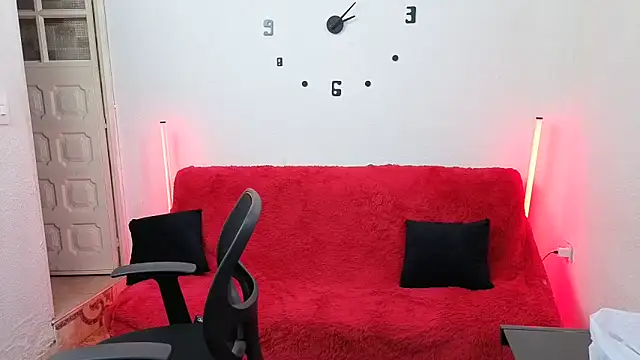  sweetcarla online show from February 2026 07:20:01 PM