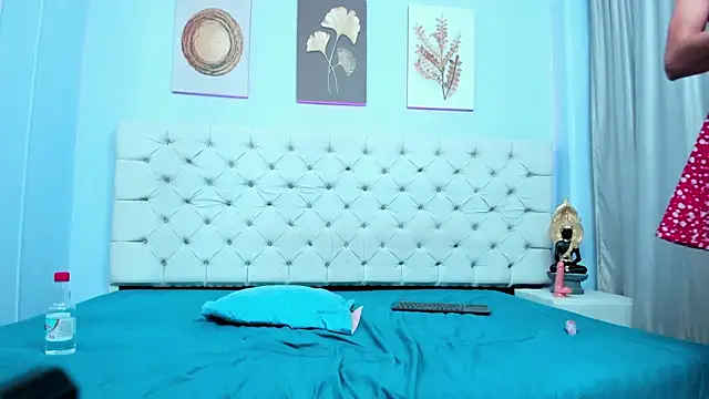 Snapshot of mariiana_murillo01 chatting on February 2025 07:12:02 AM mariiana murillo01 online show from February 2025 07:12:02 AM