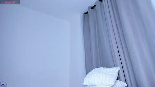 cheryl blossom69 online show from October 2025 11:06:02 PM