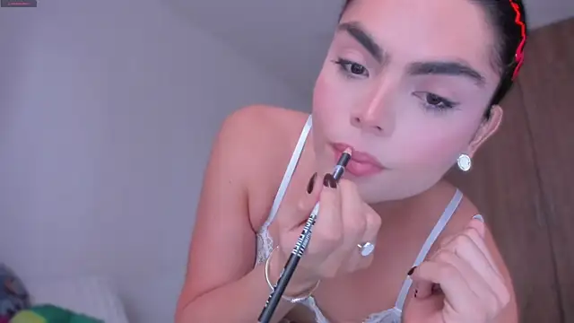 cheryl blossom69 online show from December 2025 09:54:01 PM