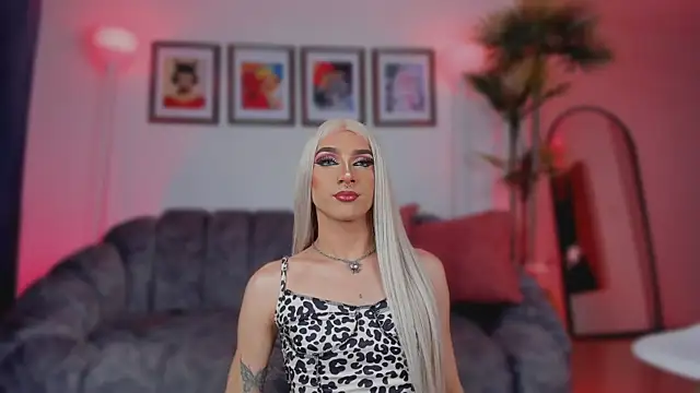 Taylor  foxxx online show from September 2025 05:07:02 AM