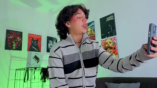 Snapshot of GaelOconner chatting on October 2025 12:51:02 AM GaelOconner online show from October 2025 12:51:02 AM