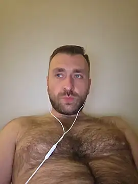 Snapshot of TIGERRR86 chatting on June 2026 09:52:01 PM TIGERRR86 online show from June 2026 09:52:01 PM