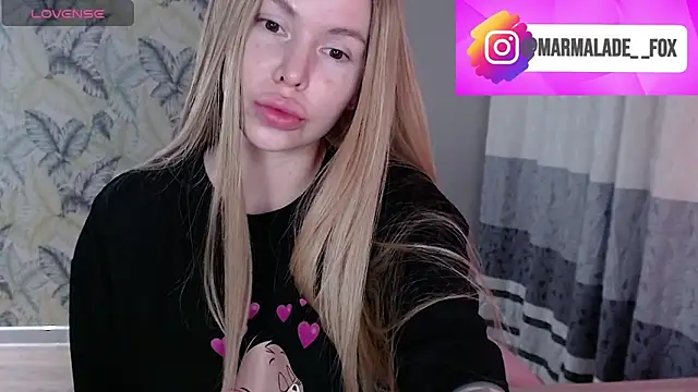 Snapshot of Marmalade_Fox chatting on May 2026 06:40:01 AM Marmalade Fox online show from May 2026 06:40:01 AM