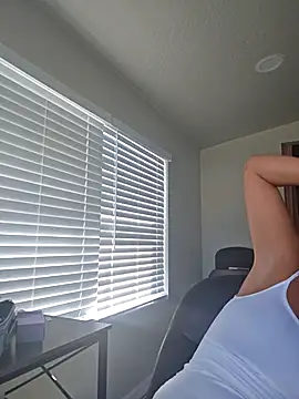 Dixiefaye Pika online show from November 2025 04:16:02 PM