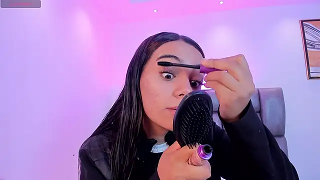 martina mancini online show from December 2025 11:27:02 AM