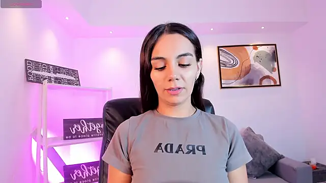 martina mancini online show from April 2026 02:24:01 PM