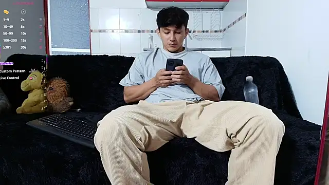 jacques cardiet online show from April 2026 02:28:01 PM