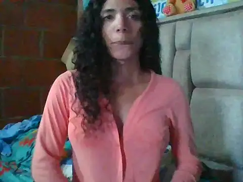 Nadia Monroe online show from May 2026 12:10:01 PM