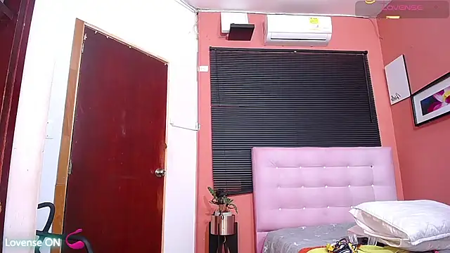 Snapshot of MiissBNasty chatting on March 2025 12:32:02 PM MiissBNasty online show from March 2025 12:32:02 PM