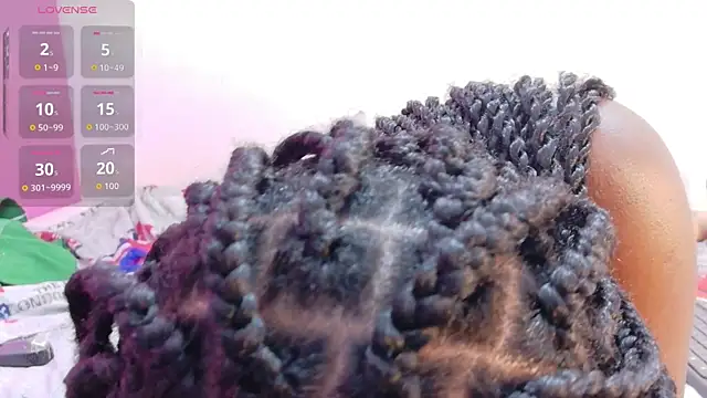 Snapshot of MiissBNasty chatting on October 2025 12:43:01 AM MiissBNasty online show from October 2025 12:43:01 AM