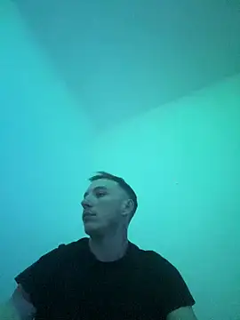 Zsombo21cm online show from April 2026 05:43:01 AM