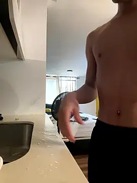 kleo helenos online show from January 2026 06:45:01 PM