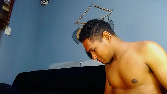 Grandeygruesa1 online show from February 2025 03:04:01 PM