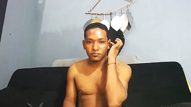 Grandeygruesa1 online show from December 2025 06:52:01 AM