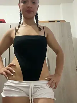 Snapshot of Alicia_ALICIA chatting on January 2025 05:24:01 PM Alicia ALICIA online show from January 2025 05:24:01 PM