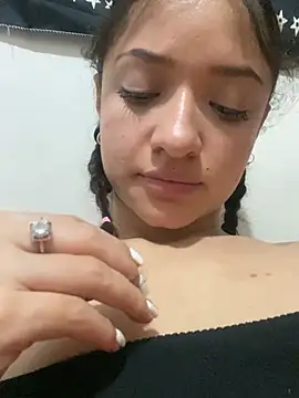 Snapshot of Alicia_ALICIA chatting on January 2025 05:31:01 AM Alicia ALICIA online show from January 2025 05:31:01 AM