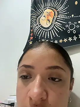 Snapshot of Alicia_ALICIA chatting on January 2025 04:30:01 AM Alicia ALICIA online show from January 2025 04:30:01 AM