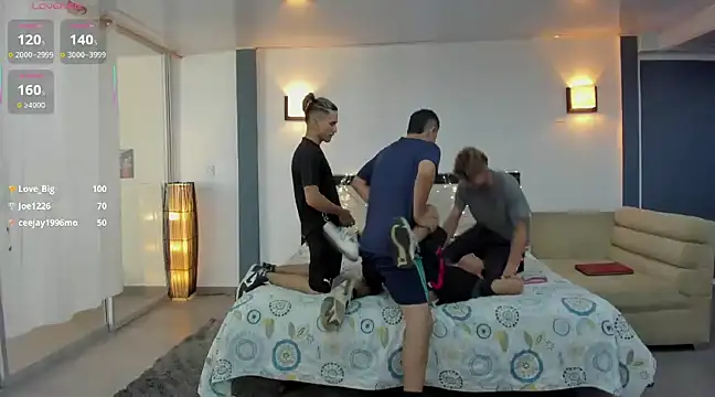 Snapshot of badguyss_bisex chatting on February 2025 03:10:02 PM badguyss bisex online show from February 2025 03:10:02 PM