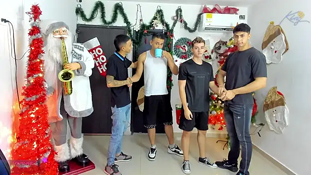 Snapshot of badguyss_bisex chatting on December 2025 11:38:02 AM badguyss bisex online show from December 2025 11:38:02 AM