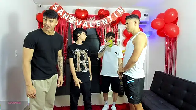 Snapshot of badguyss_bisex chatting on February 2026 11:36:01 AM badguyss bisex online show from February 2026 11:36:01 AM