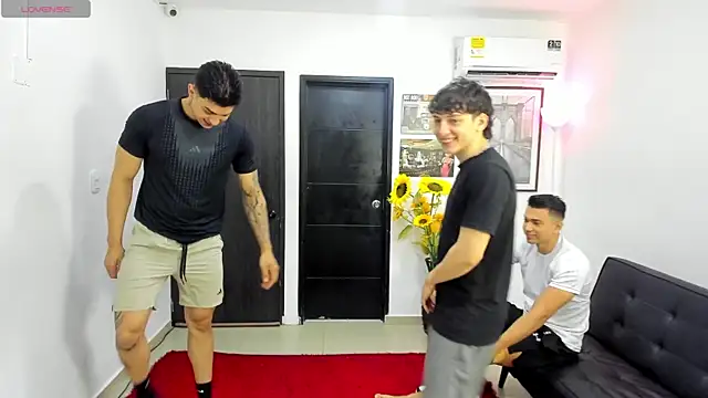 badguyss bisex online show from March 2026 11:25:01 AM