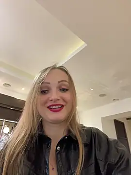 Snapshot of LadyTatiana_Madam chatting on February 2025 04:45:02 PM LadyTatiana Madam online show from February 2025 04:45:02 PM