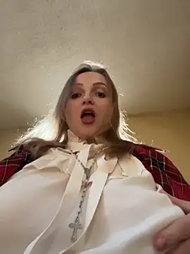 LadyTatiana Madam online show from January 2026 02:10:01 PM