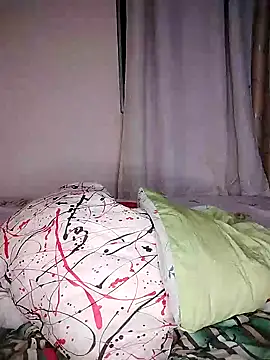 Snapshot of Bella_kiki chatting on February 2025 10:54:01 PM Bella kiki online show from February 2025 10:54:01 PM