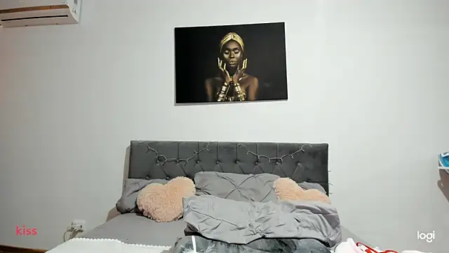 Snapshot of Isasweet1 chatting on December 2024 07:17:01 AM Isasweet1 online show from December 2024 07:17:01 AM