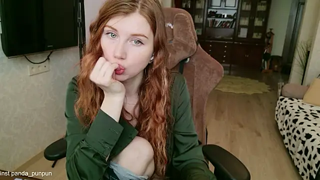 Snapshot of Neko_Kimiko chatting on February 2026 11:00:02 AM Neko Kimiko online show from February 2026 11:00:02 AM