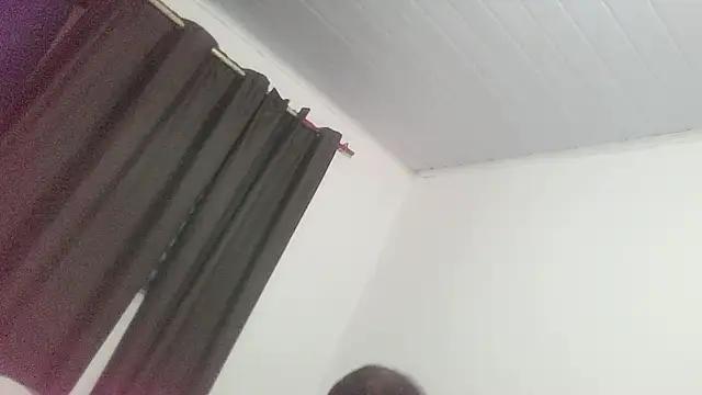 Snapshot of UncutToyBoy23cm chatting on November 2025 10:01:02 PM UncutToyBoy23cm online show from November 2025 10:01:02 PM