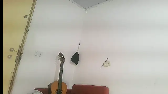 Snapshot of UncutToyBoy23cm chatting on November 2025 03:01:01 PM UncutToyBoy23cm online show from November 2025 03:01:01 PM