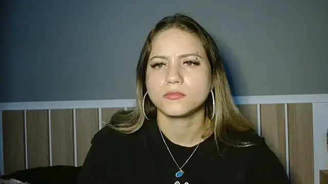 Snapshot of 520_Loirex_741 chatting on December 2024 07:00:02 AM 520 Loirex 741 online show from December 2024 07:00:02 AM